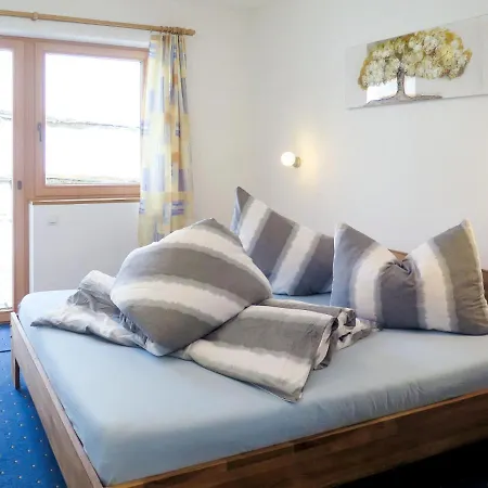 Luxner-5 By Interhome كالتنباش