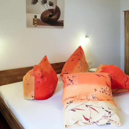 Luxner-5 By Interhome كالتنباش